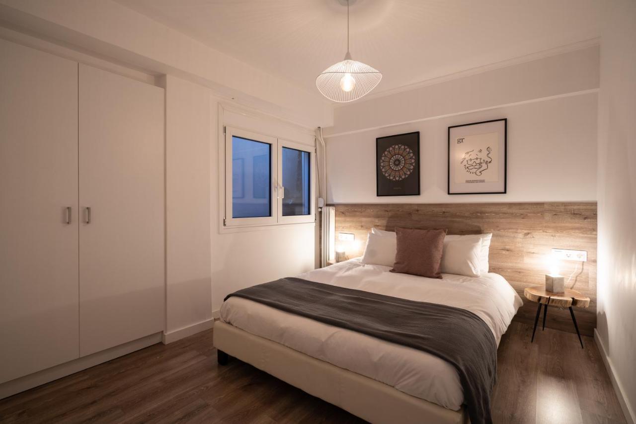 Plaka With Acropolis Rooftop View Access Атина Екстериор снимка